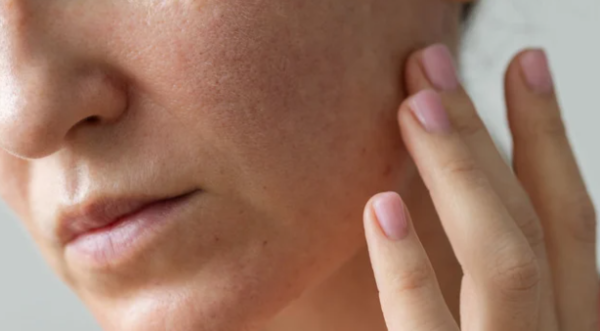 沖涼順便洗面＝爛面？呢個動作令皮膚快老10年！專家揭5大護膚禁忌