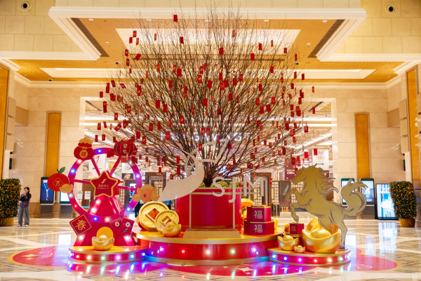 過年玩轉澳門，跟住內文打卡、搵食、潮買！新一年，繼續豐衣足食，玩得盡興！ 