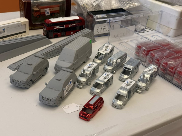 TINY微影限時開倉低至2折。圖片來源：TINY微影