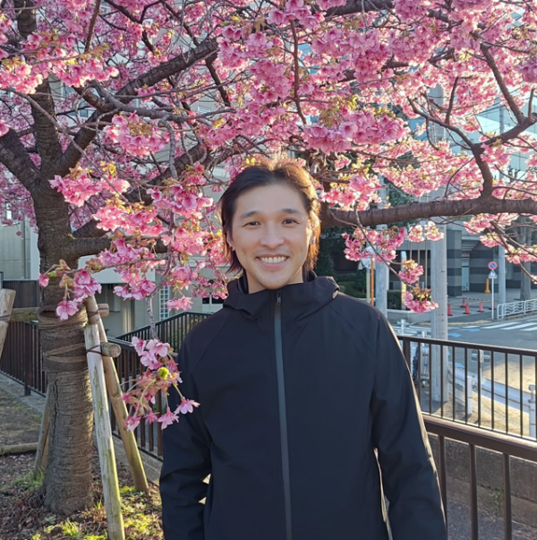 42歲男星扮偷食狠飛同居女友!背700萬父債子還 自揭分手虐心內幕:心揦住痛