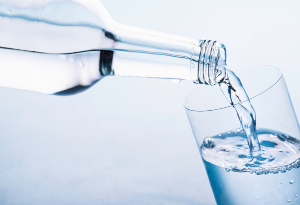 膠水樽重用超毒！日專家警告：細菌多過廁板4倍 呢1款水樽最危險？