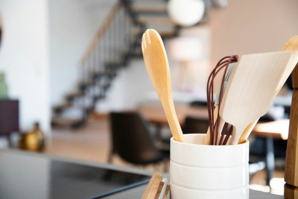 大掃除8類物品必丟！留低恐「破財行衰運」？收納師：呢1樣最多人儲