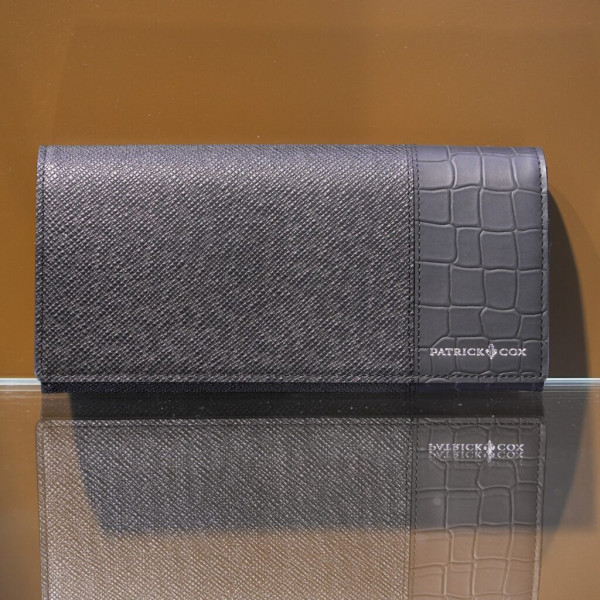 Cow Leather Long Wallet（圖片來源：Patrick Cox）