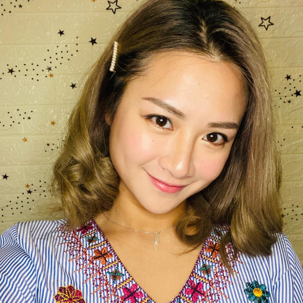 36岁Dada惊爆与老公夜店各自各精彩！夜场狂摸半裸男腹肌 老公被三女包围high爆丧摇