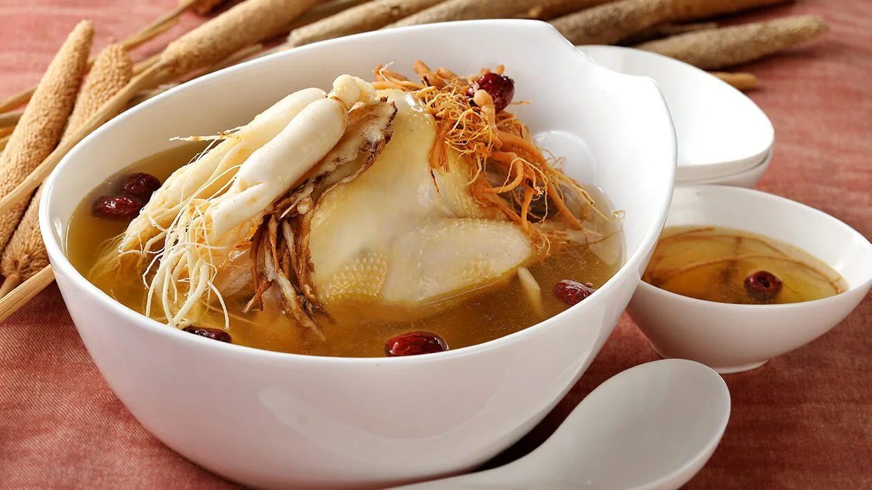 團年飯驚見7道菜急加餸反變「真．食七」？網民教睇中式酒席計餸規矩 糯米飯/甜品原來唔計！