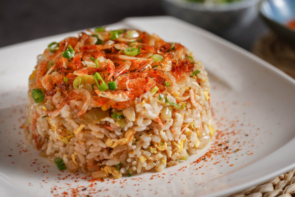 團年飯驚見7道菜急加餸反變「真．食七」？網民教睇中式酒席計餸規矩 糯米飯/甜品原來唔計！