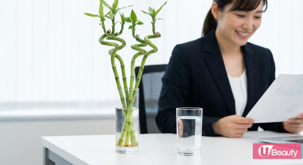 開工吉日2026｜辦公桌「左高右低」先有運行？唐碧霞揭升職 3 寶：椅背掛這件衫即有靠山