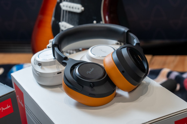 iPhone 藍牙無損終有解？Fender 首隻降噪耳筒 MIX 登場！附送隱藏「Dongle」無線聽歌達 24-bit/96kHz 規格