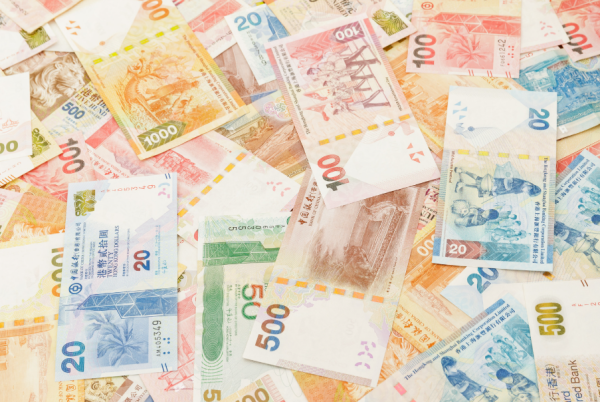 最低工資2026加「1蚊」至$43.1！立法會通過後5月1日生效