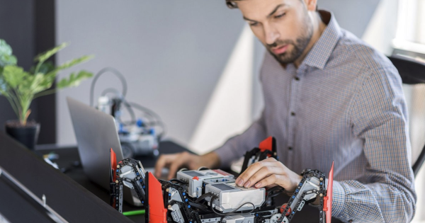 LinkedIn列25大熱門職業 - 2.AI顧問與策略師（AI consultants & strategists）。圖片來源：Unsplash