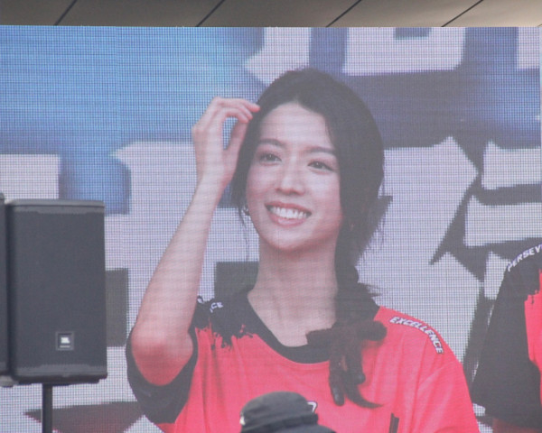 再有一線女藝人暗示已低調離巢TVB！結束13年賓主關係：「今年故事重新開始」