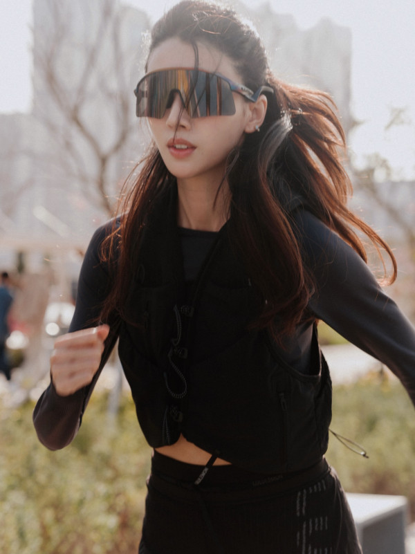 再有一線女藝人暗示已低調離巢TVB！結束13年賓主關係：「今年故事重新開始」