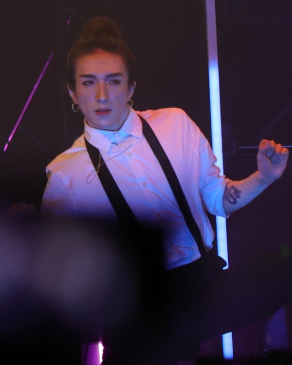 阿Mo李啟言IG晒康復進度突破掌控力大增！左手肌肉有力操作流暢展現強大意志