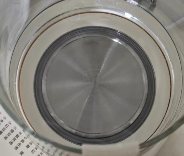 MUJI $18「百潔布」爆紅！外表似紙巾？網民實測去鏽水垢：後悔太遲買