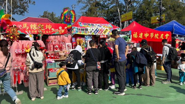 維園年宵2026｜維多利亞公園年宵市場2.11開鑼！必逛400個攤檔掃馬年精品/熟食（附交通/平面圖）