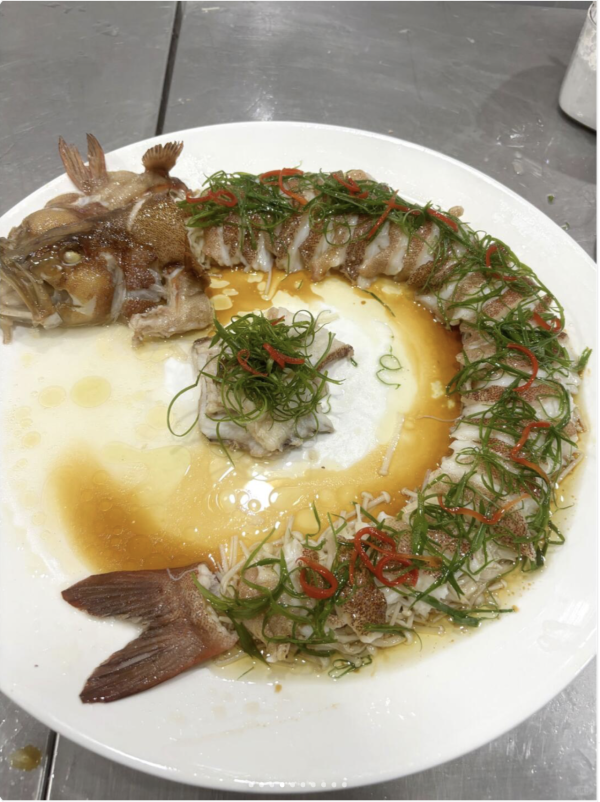 團年飯請「內地廚師」平3成？小紅書熱推上門做菜 隨時犯法坐監10年兼食壞肚