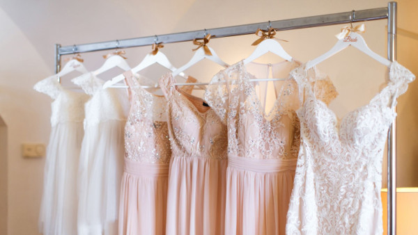 網民盤點7大「買完想死」封塵物品！2萬蚊公仔收床底、公認最廢第1位竟然係...