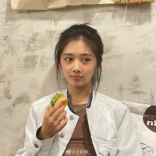 歡樂茶飯｜「00後小花」王影璐憑3部主演劇人氣爆紅！搭檔陳飛宇曾被傳同居約會