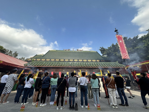 車公廟買香驚現天價？網民轟：最平$178貴足一倍、Lisa去完即加價？附買香攻略