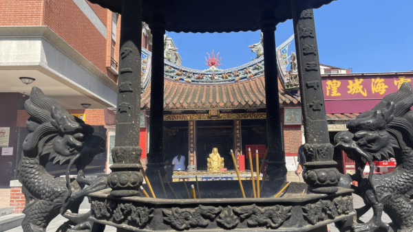 台北月老廟｜龍山寺霞海4大靈廟求好姻緣脫單 指南宮斬爛桃花最勁？ 