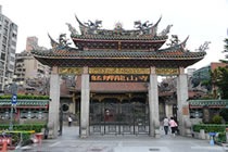 圖片來源：萬華龍山寺