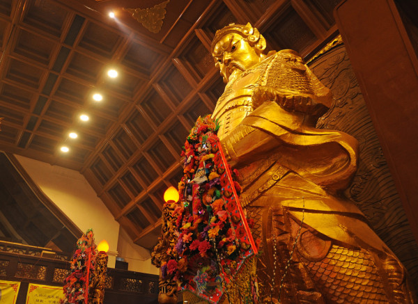 車公廟買香驚現天價?網民轟:最平$178貴足一倍、Lisa去完即加價?附買香攻略