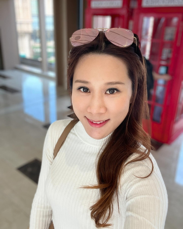 前港姐冠軍婚後高調轉行做地產經紀!介紹筍盤兼送名校攻略︰搵食艱難?