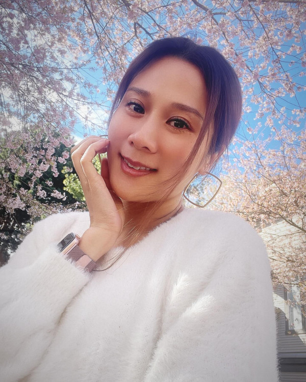 前港姐冠軍婚後高調轉行做地產經紀！介紹筍盤兼送名校攻略︰搵食艱難？