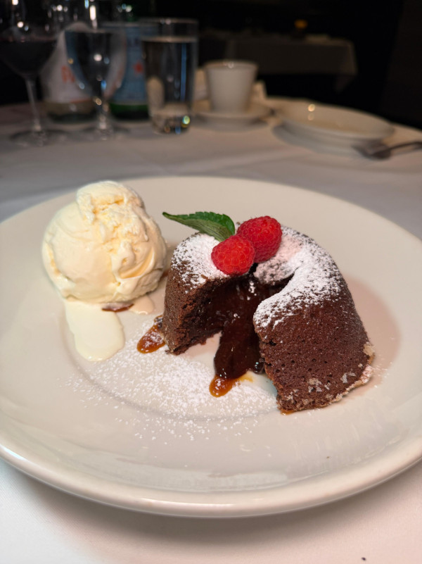 尖沙咀海景扒房Morton's The Steakhouse限定套餐$688起！豪歎帶骨西冷/牛柳配龍蝦/帝王三文魚 (記者實測+Menu)