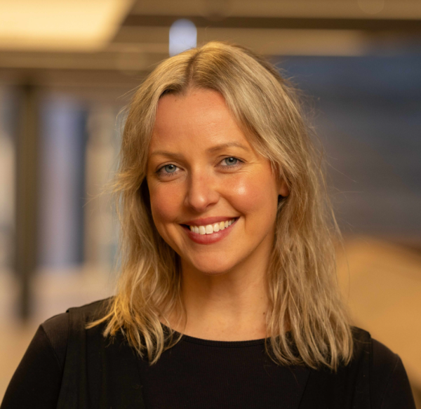 智能眼鏡淪偷拍工具　「男權網紅」戴眼鏡獵豔　千萬點擊背後反映甚麼？