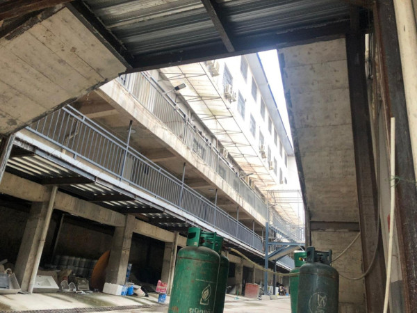 緬甸KK園區2.0「青松園區」曝光！雙重鐵網囚人質 港人遊泰緬小心人身安全 