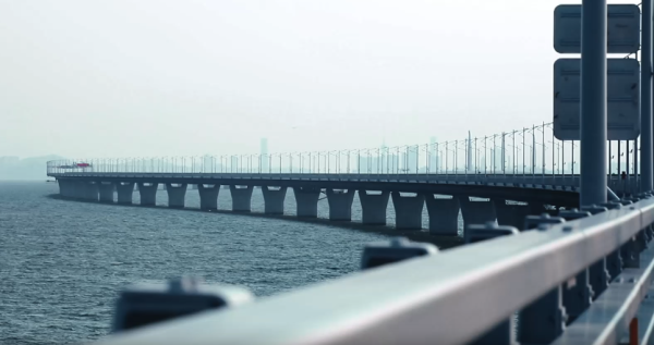 港珠澳大橋緊急封路！2.15起人工島便橋停用！新年北上改道攻略：恐大塞車？