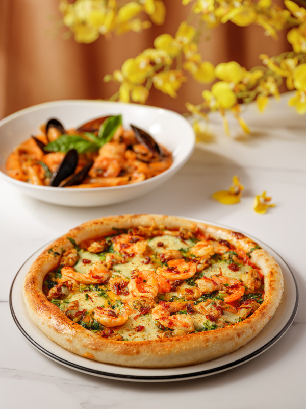 PizzaExpress中西合璧賀年菜！必試「黃金菠蘿包」/爆餡海鮮薄餅 會員享高達半價優惠