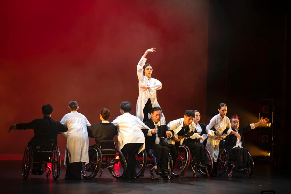 搶先睇新春花車設計!旅發局「國泰新春國際匯演之夜」花車巡遊+精彩表演 為馬年賀歲打頭陣