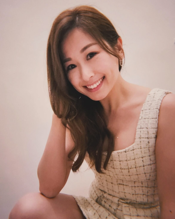 43歲女藝人無預警宣佈結婚喜訊!IG晒巴黎鐵塔婚照:我的新篇章開始