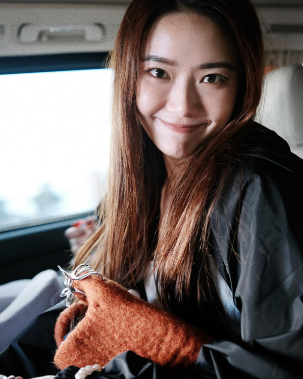 戴祖儀IG突然公開「男友」摸頭合照！情人節放閃激讚胸肌 身份曝光意想不到