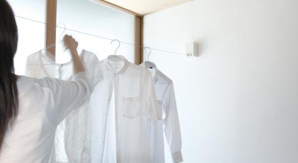 過年穿舊衣，舊衣服要先曬好才穿。