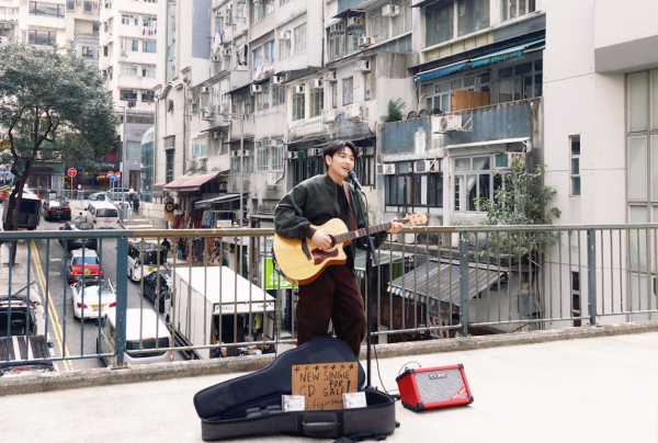 造星VI季軍范卓賢Jacky Fan新人Solo出道！新歌《淚光萬歲》加碼預告出4首歌