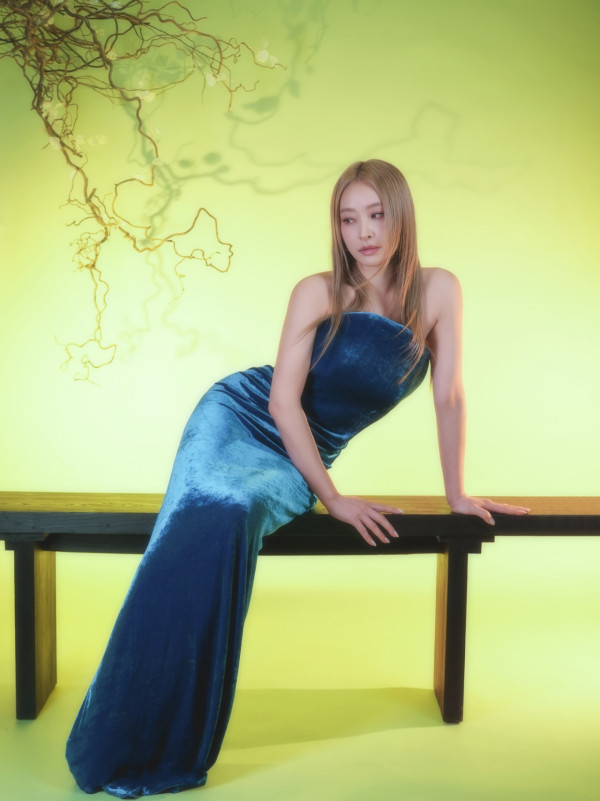 陳瀅蛇年壓軸化身性感「蛇女郎」極驚艷！金髮造型S字水蛇腰身材誘惑爆燈