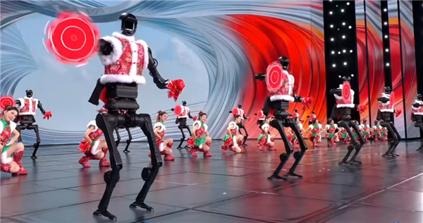 馬年春晚機械人摔倒？宇樹 CEO 親自回應【有片】