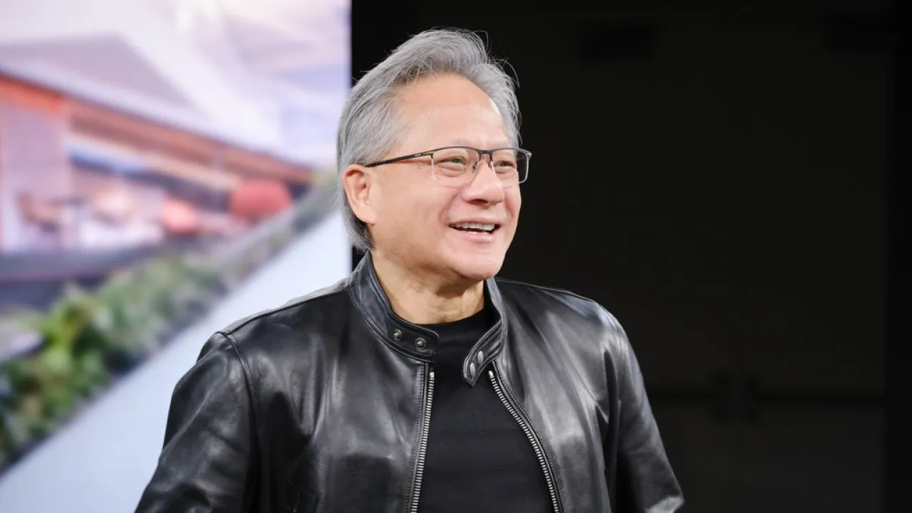 AI取代IT員工只是時間問題？黃仁勳爆真心話：別再學編程！附AI時代7職業最有前途