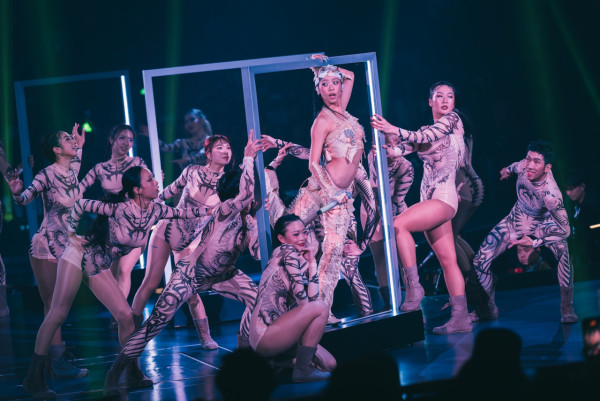 JACE陳凱詠紅館演唱會｜半百藝人好友到場力撐！近8成入座率無懼惡意抨擊滯銷