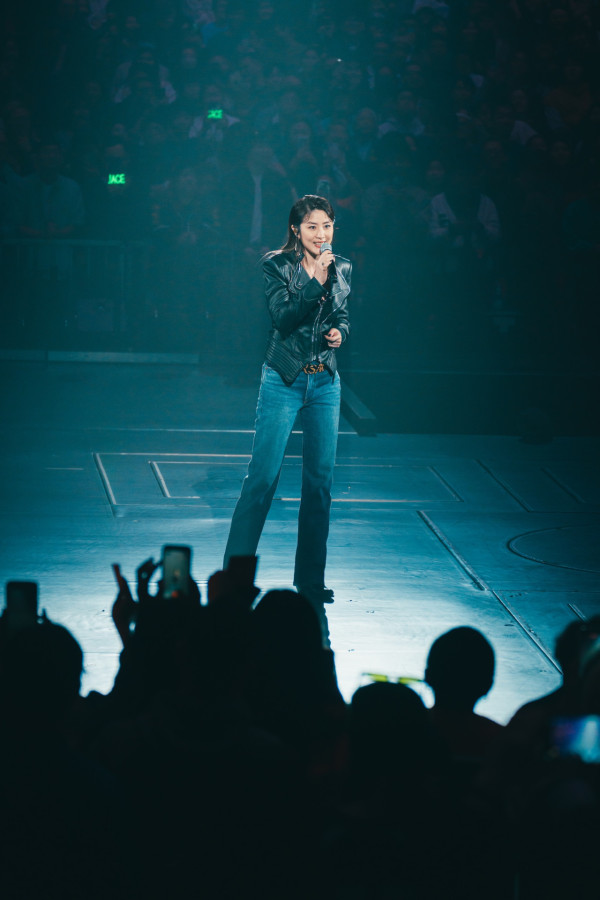 JACE陳凱詠紅館演唱會｜半百藝人好友到場力撐！近8成入座率無懼惡意抨擊滯銷