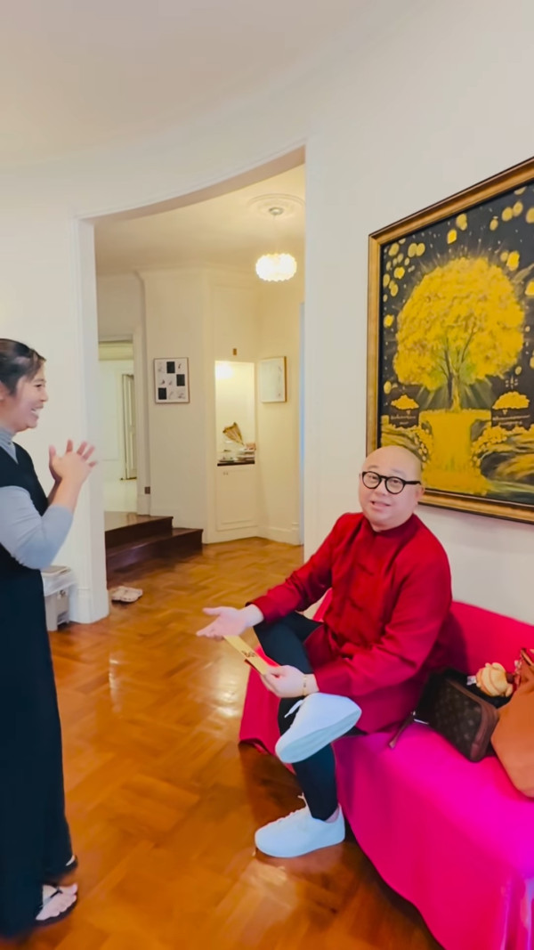 Bob林盛斌化身財神當街派利是超親民！手握一大疊極豪氣舉動被瘋傳