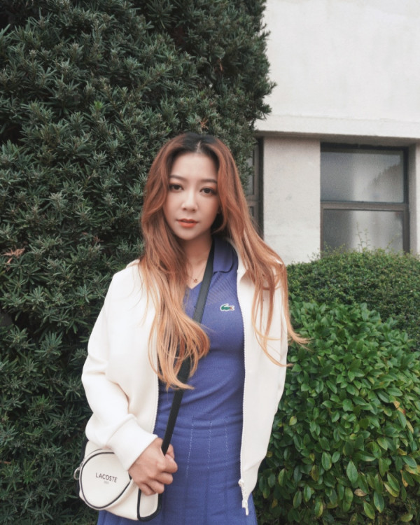 33歲前TVB人妻超低胸做gym擠5吋事業線!心口V領大解放跌蕩視覺極震撼