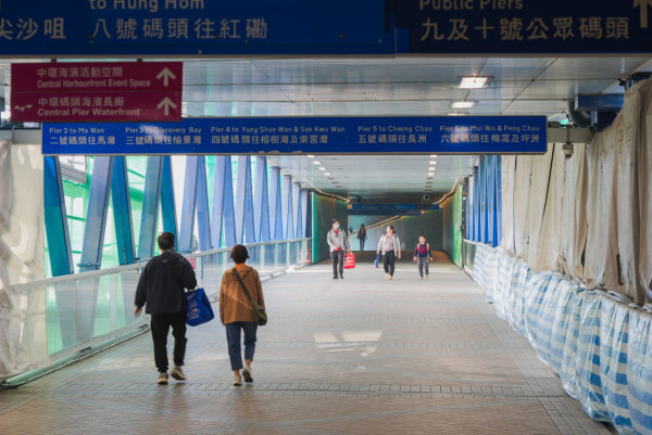 中環新冷氣天橋啟用！19年舊橋正式退役 網民實測行多1分鐘？揭一驚人真相