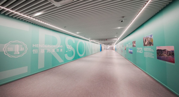 中環新冷氣天橋啟用！19年舊橋正式退役 網民實測行多1分鐘？揭一驚人真相