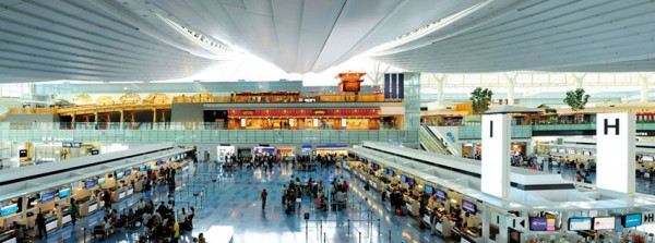 機上可用外置充電器？2026尿袋登機最新規定 一文看清中日韓台各地容量限制 