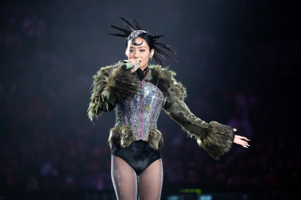 JACE陳凱詠紅館演唱會尾場！嘉賓林家謙鍾雪瑩掀高潮 眼濕濕哽咽：口話支持但入場就冇人