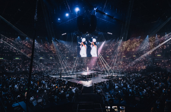 JACE陳凱詠紅館演唱會尾場！嘉賓林家謙鍾雪瑩掀高潮 眼濕濕哽咽：口話支持但入場就冇人